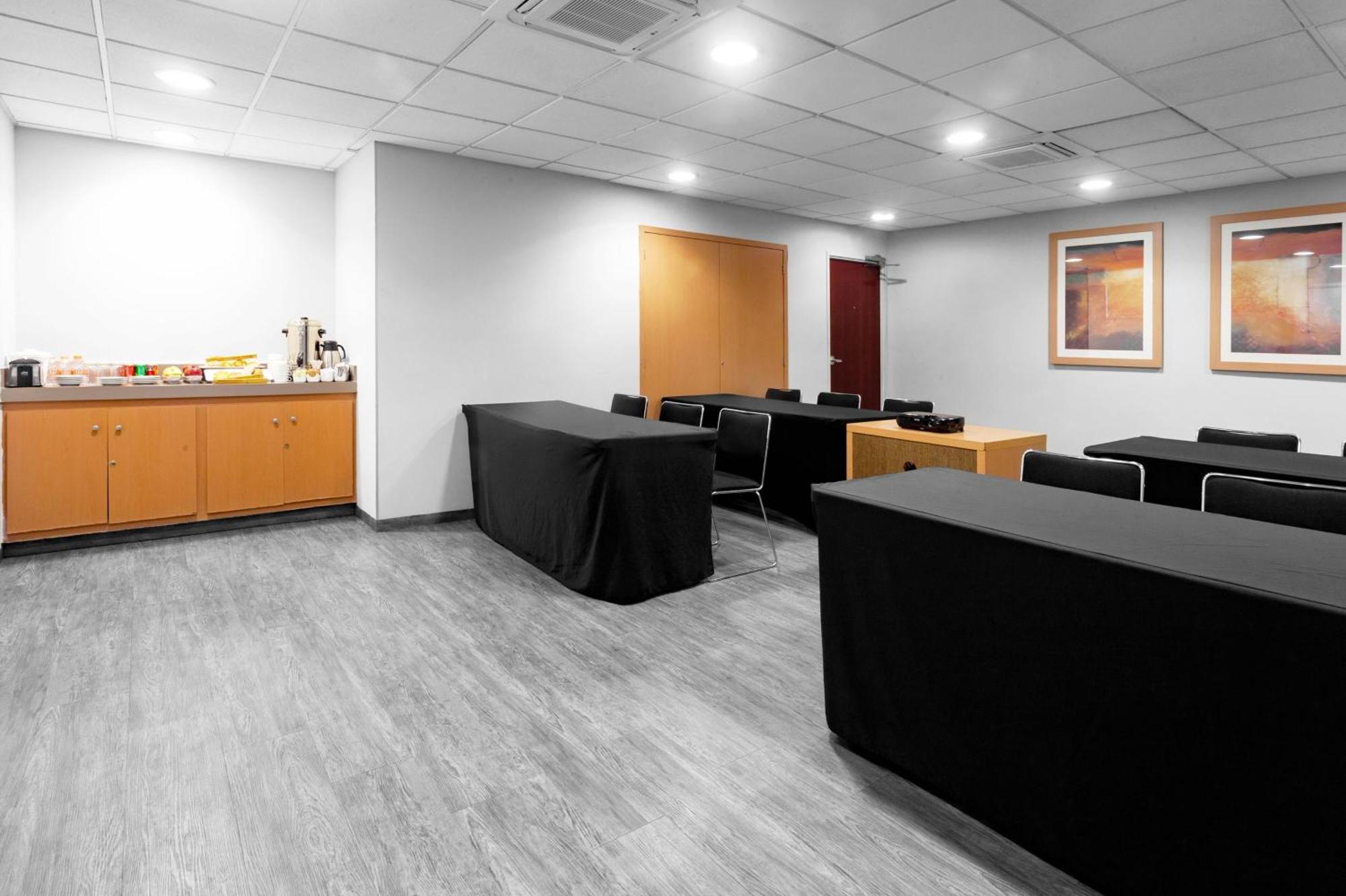 City Express By Marriott Celaya Parque المظهر الخارجي الصورة