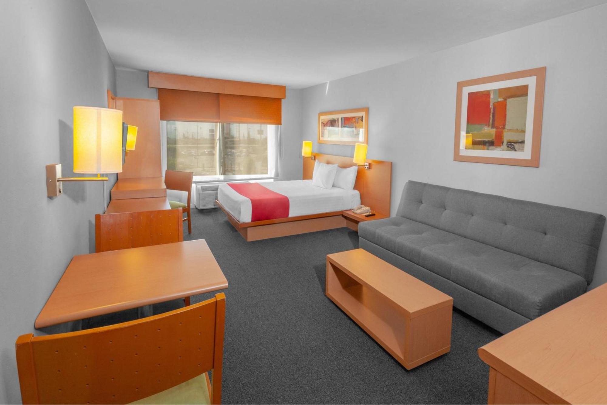 City Express By Marriott Celaya Parque المظهر الخارجي الصورة