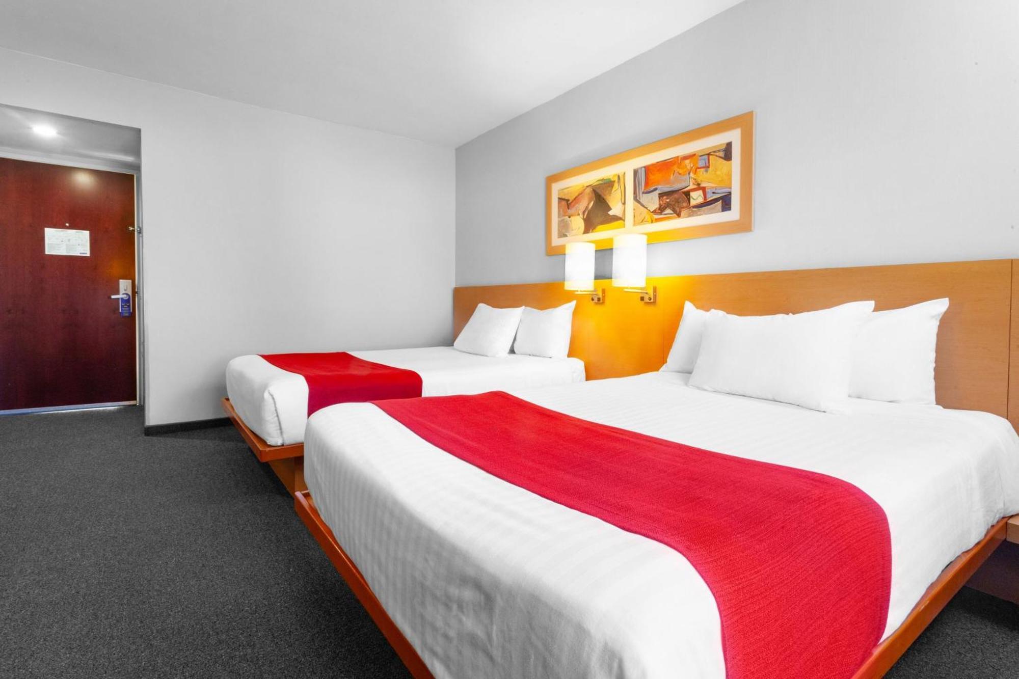 City Express By Marriott Celaya Parque المظهر الخارجي الصورة
