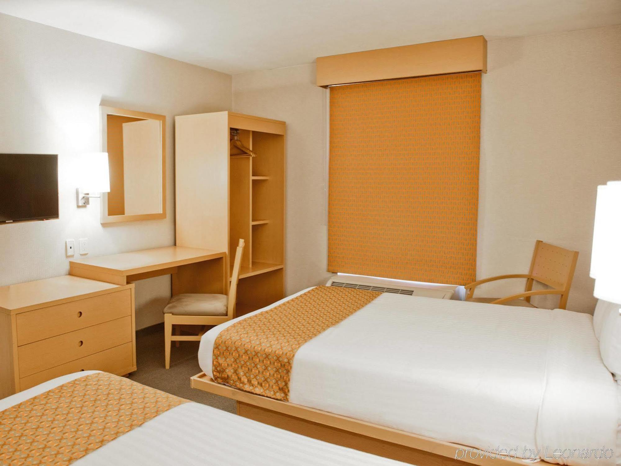 City Express By Marriott Celaya Parque المظهر الخارجي الصورة