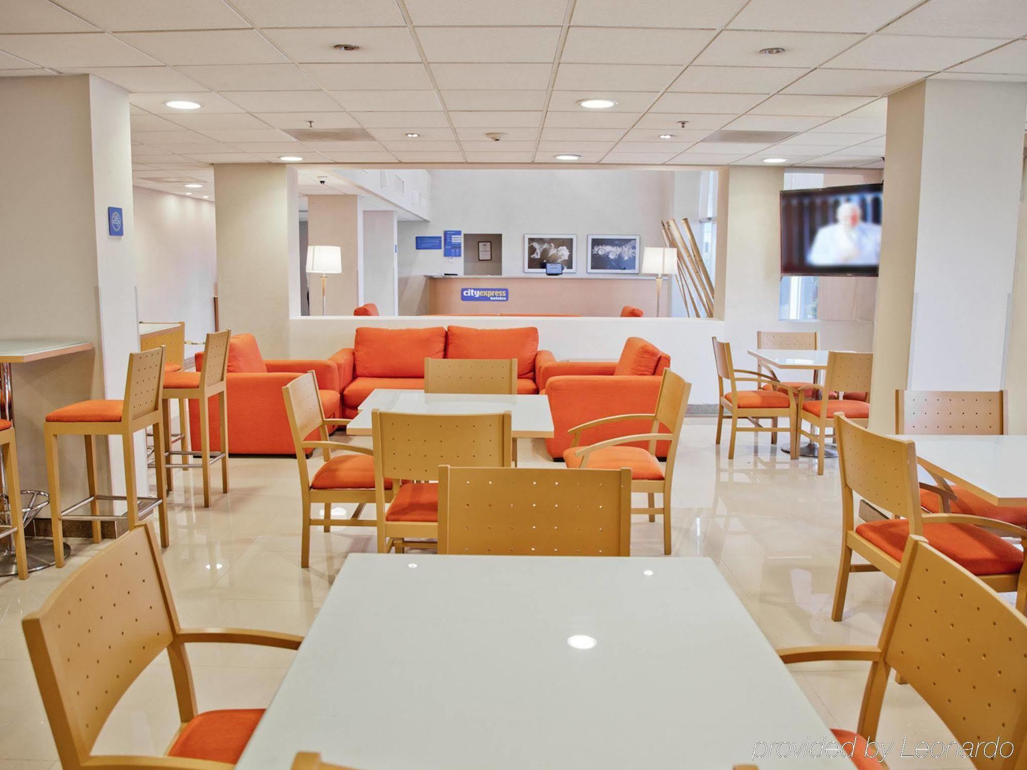 City Express By Marriott Celaya Parque المظهر الخارجي الصورة